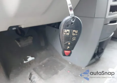 2009 Chrysler Town & Country Lx from USA, damaged, VIN 2A8HR44E59R570092